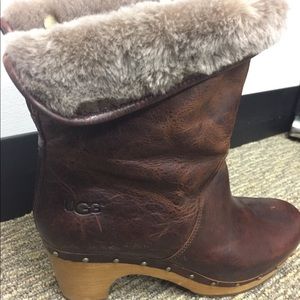 Women’s Uggs Size 10